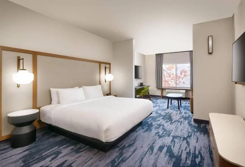 キングサイズベッドのスイートルーム, Fairfield Inn & Suites By Marriott Virgin Zion National Park