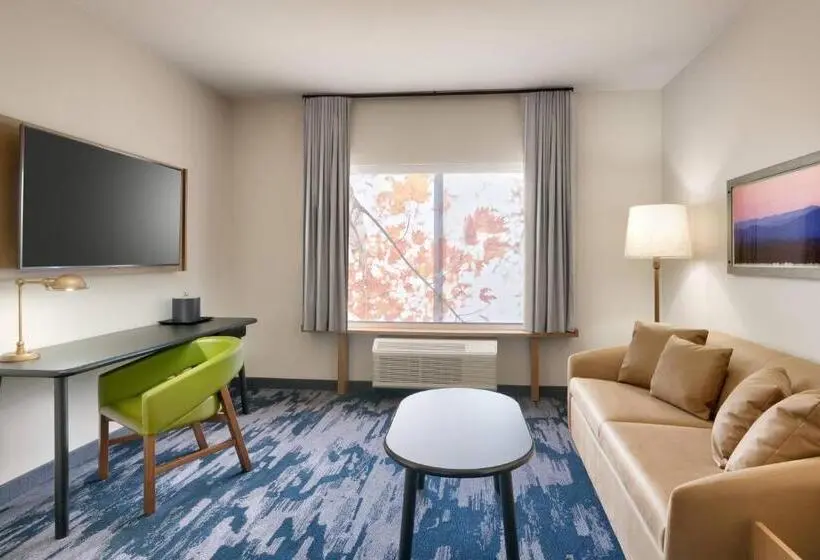 キングサイズベッドのスイートルーム, Fairfield Inn & Suites By Marriott Virgin Zion National Park