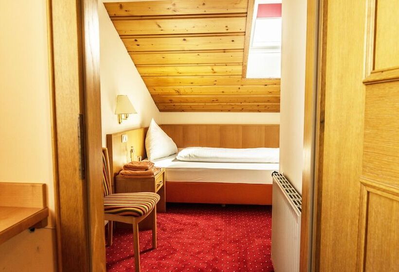 غرفة عائلية, Haberl   Attersee