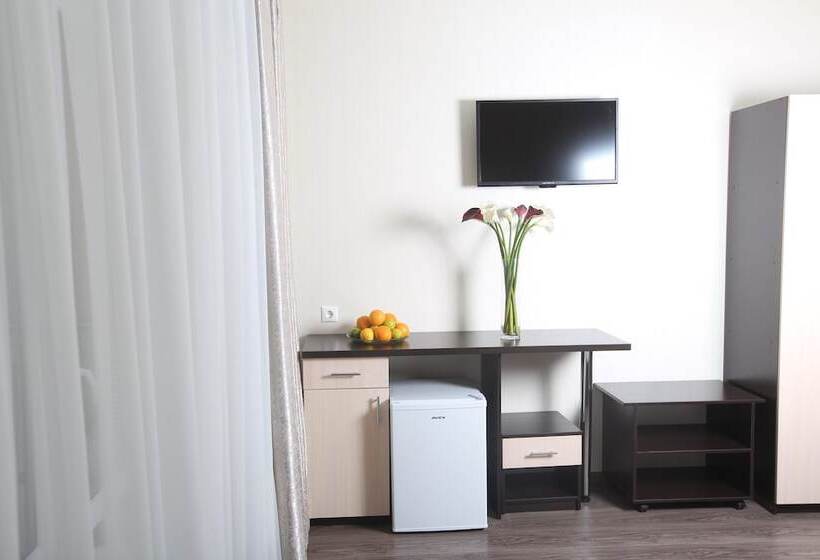 اتاق استاندارد, Luna