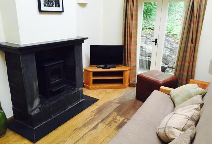 شقة غرفتين, Mason S Arms