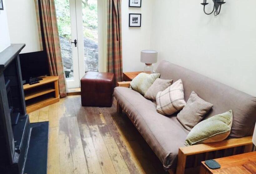 شقة غرفتين, Mason S Arms