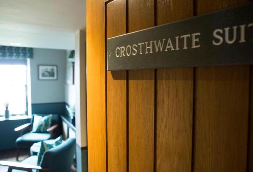 جناح إدارى, Mason S Arms