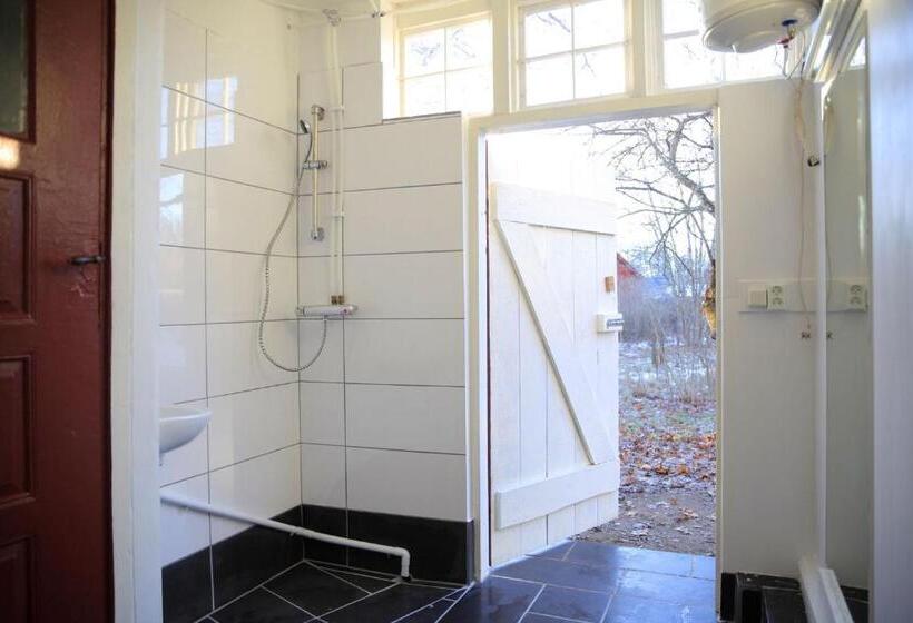 Standard Yhden Hengen Huone, Mormors Bakeri – B&b