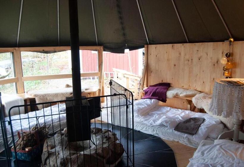 Standard Tent, Mormors Bakeri – B&b