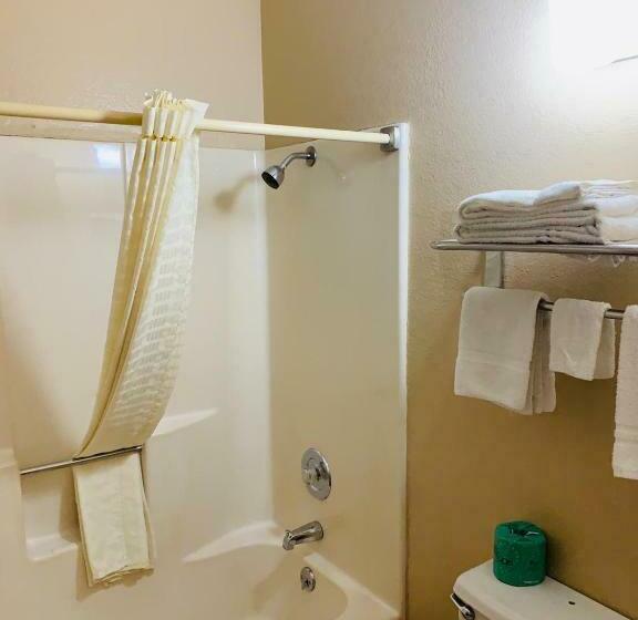 غرفة قياسية سرير كينج, Owensville Inn