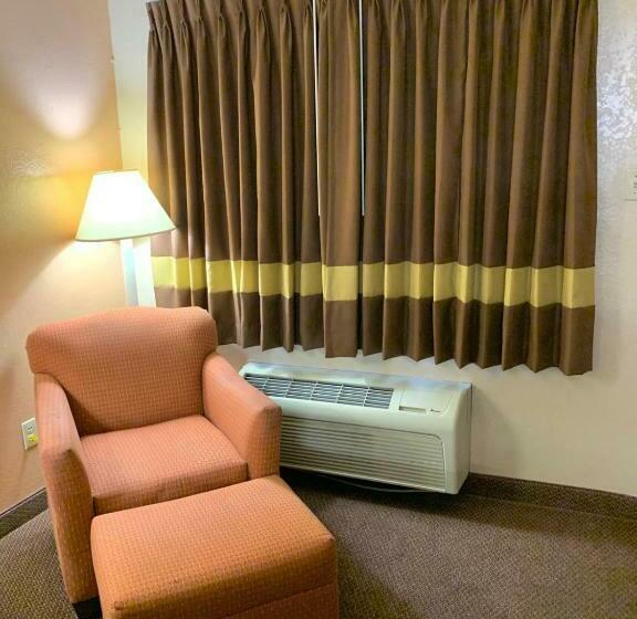 غرفة قياسية سرير كينج, Owensville Inn