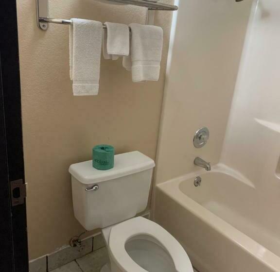 Стандартный Номер Кровать Кинг, Owensville Inn