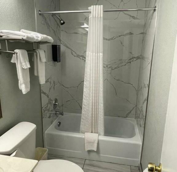 Номер Стандарт, Stratford Inn