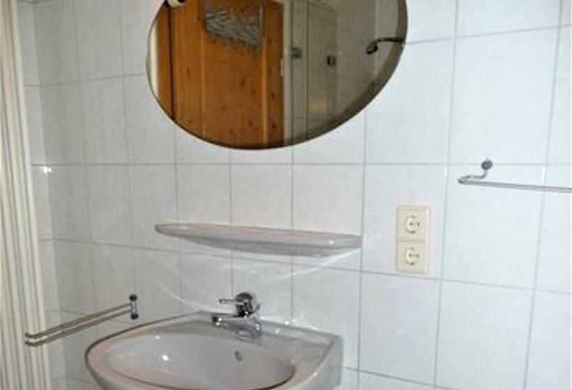 דירת חדר בקומת קרקע, Gästehaus Reischmann