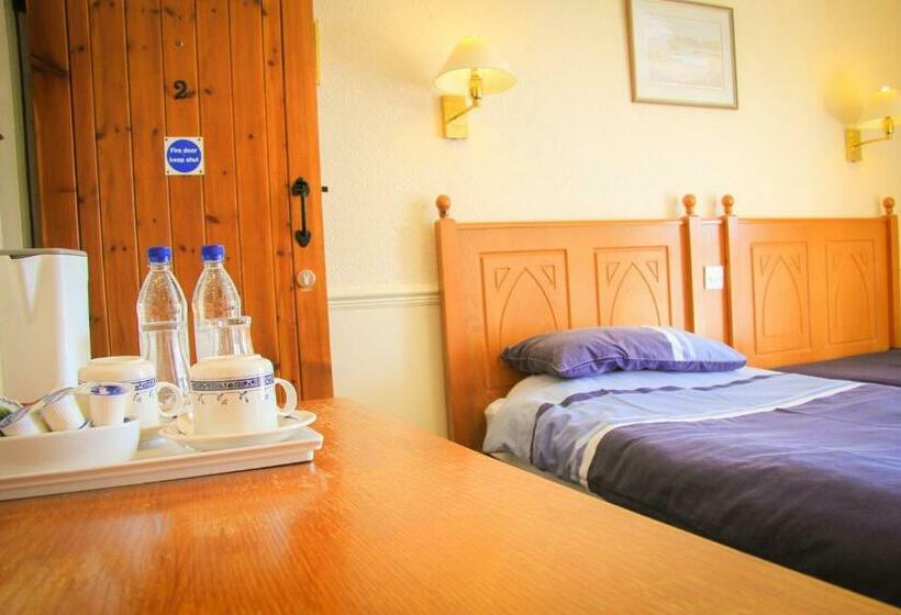 스탠다드 룸, The Red Lion