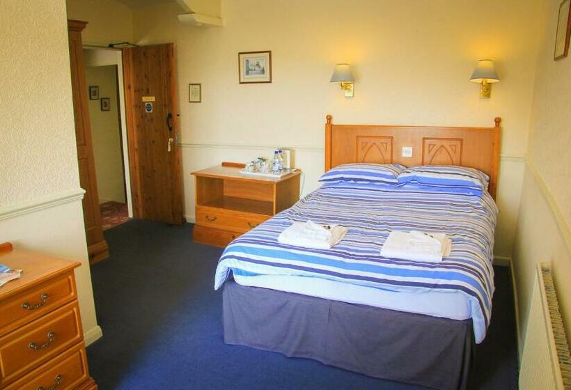 스탠다드 룸, The Red Lion