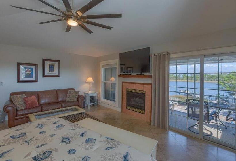 발코니가 있는 스위트, Cape San Blas Inn