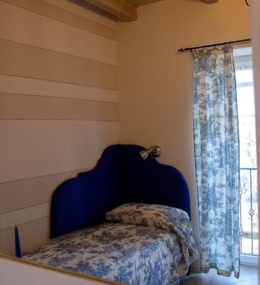 غرفة عائلية مطلّة علي الحديقة, Casa Tarò