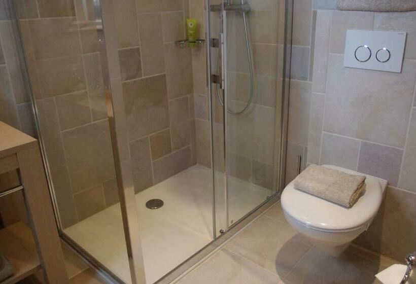 コンフォートルーム, Château De Launay