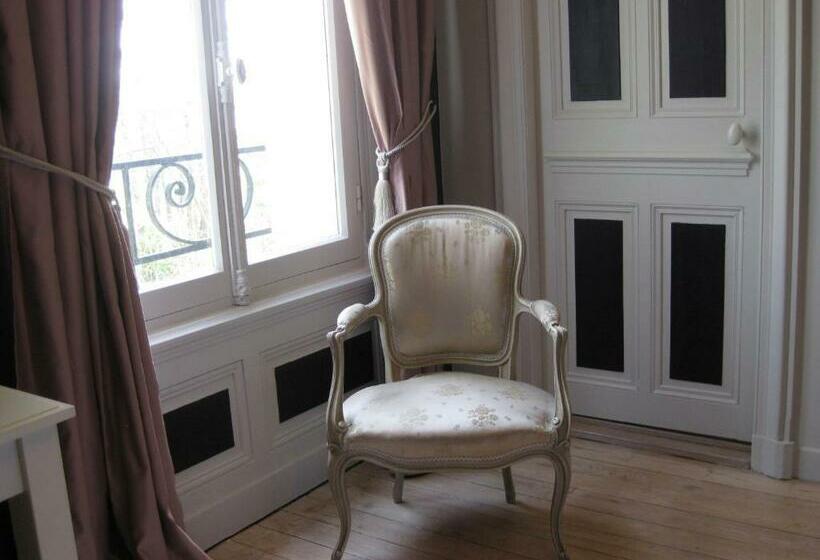 コンフォートルーム, Château De Launay