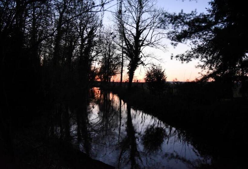 Номер Стандарт Вид на Сад, Moulin De Schwabwiller