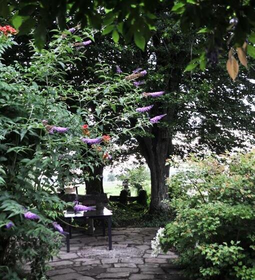 Номер Стандарт Вид на Сад, Moulin De Schwabwiller