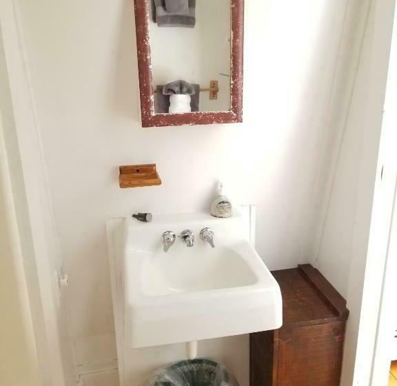 חדר סטנדרט, Trails End Inn