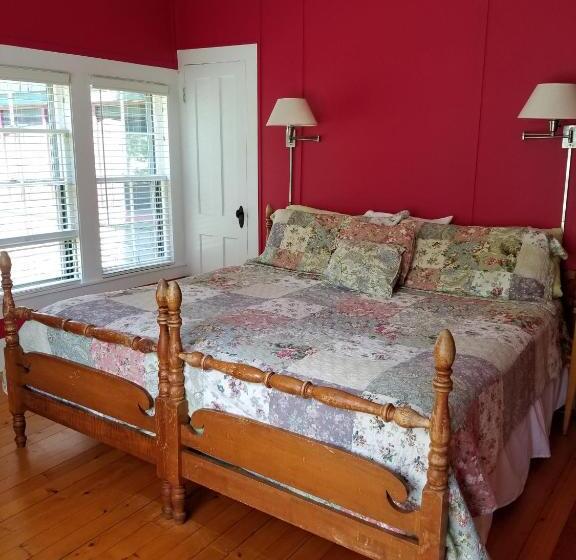 חדר סטנדרט חדר אמבטיה משותף, Trails End Inn