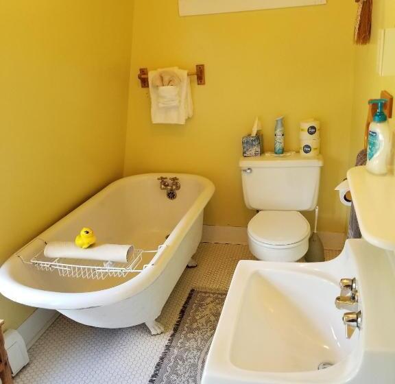 חדר סטנדרט חדר אמבטיה משותף, Trails End Inn