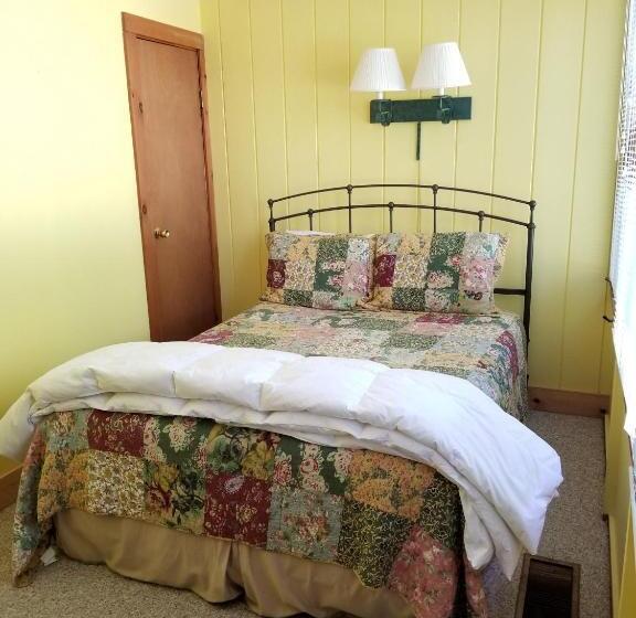בית, חדר שינה 1, Trails End Inn