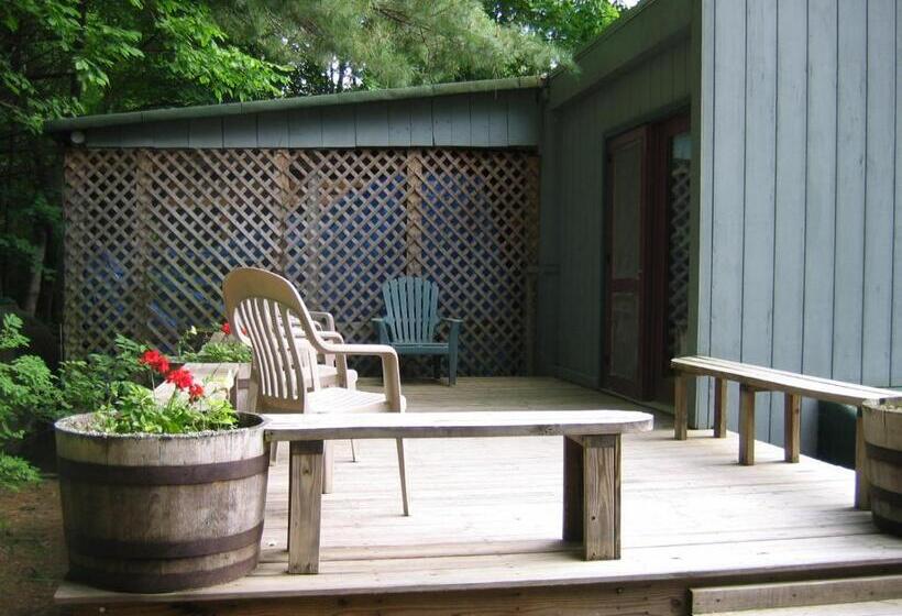 בית, חדר שינה 1, Trails End Inn