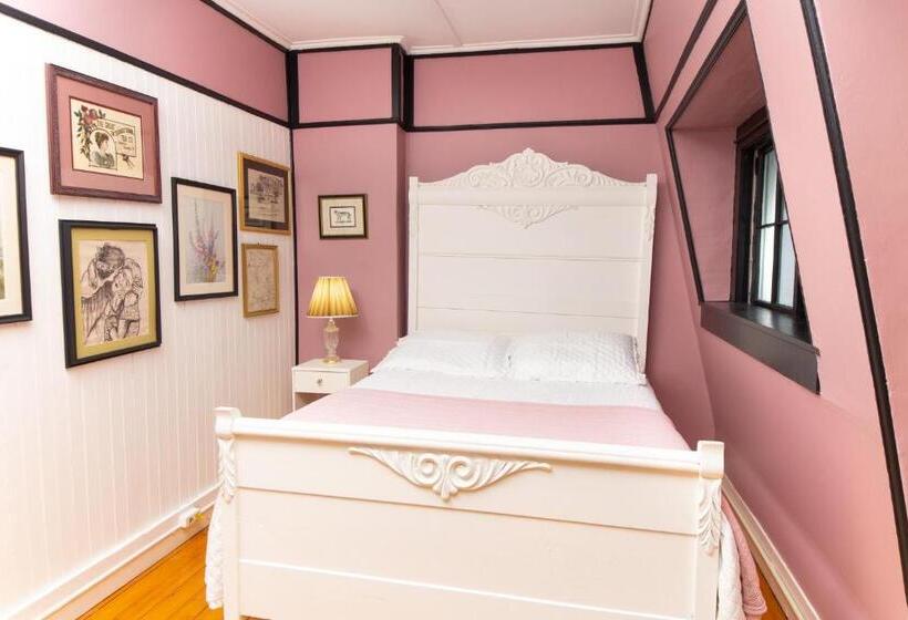 חדר סטנדרט חדר אמבטיה משותף, Trails End Inn