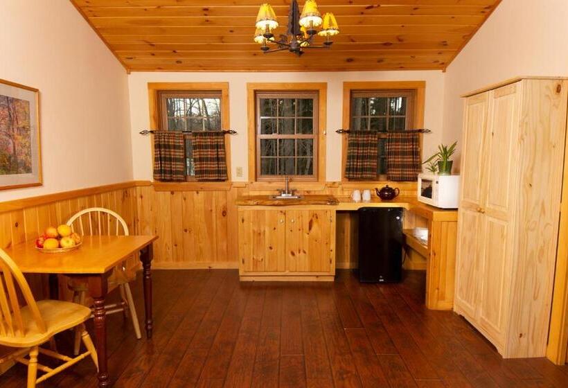 חדר דלוקס עם מיטת קינג, Trails End Inn