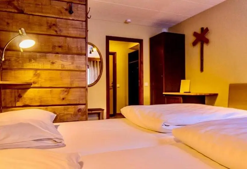 スタンダードトリプルルーム, Bruksvallarnas Fjällhotell