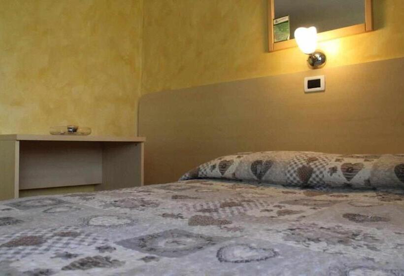 Четырехместный Номер Стандарт, Agriturismo La Fraterna