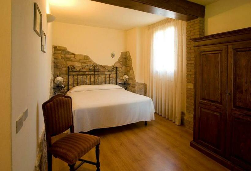 스탠다드 룸, Agriturismo Poggio Corbello