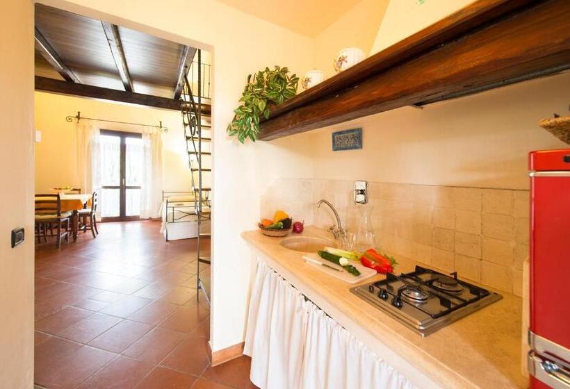 إستوديو قياسى, Agriturismo Poggio Corbello