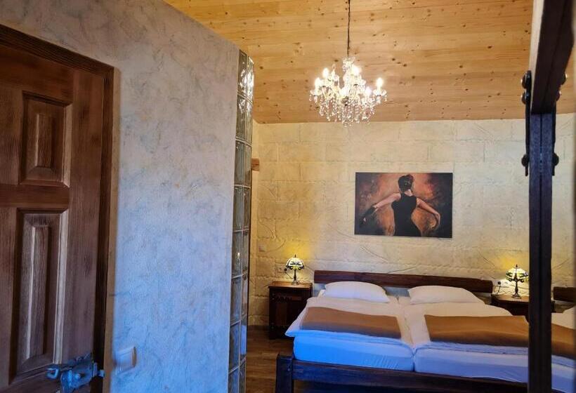 Номер Deluxe, Burg Plankenstein