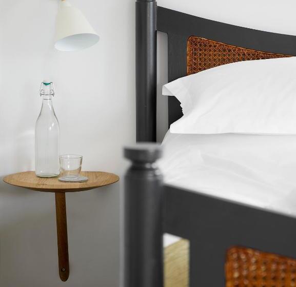 스탠다드 룸 킹사이즈 침대, Compasses Inn