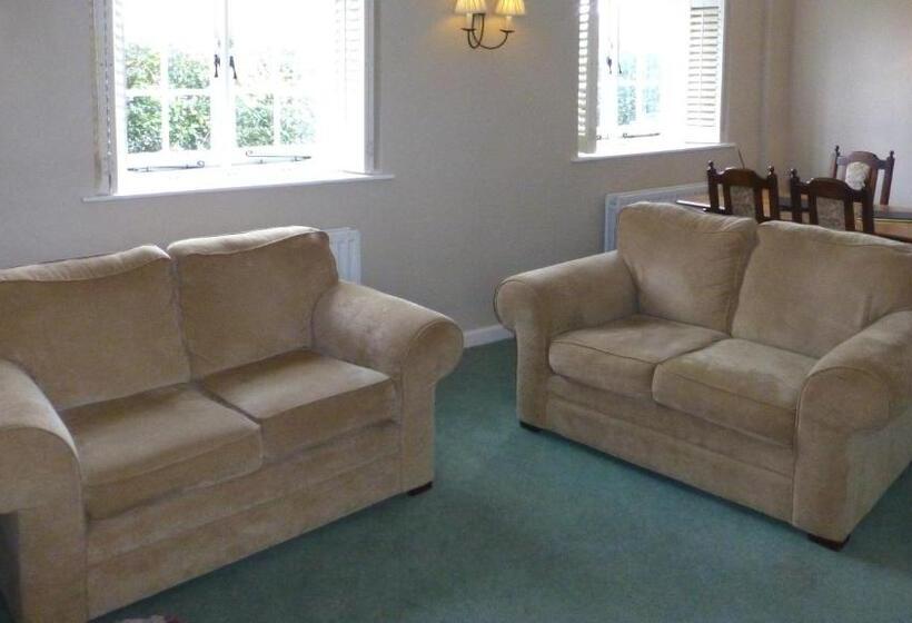 침실 1개 주택, Compasses Inn