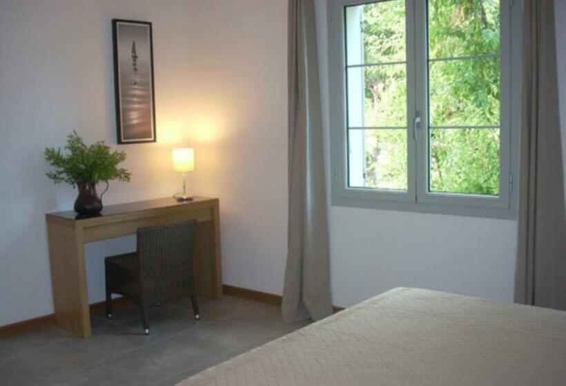 Номер Стандарт, Hôtel Restaurant Petra Cinta