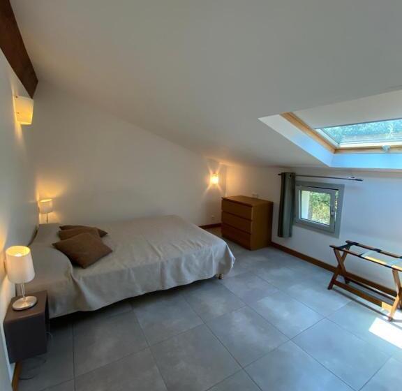 Номер Стандарт, Hôtel Restaurant Petra Cinta