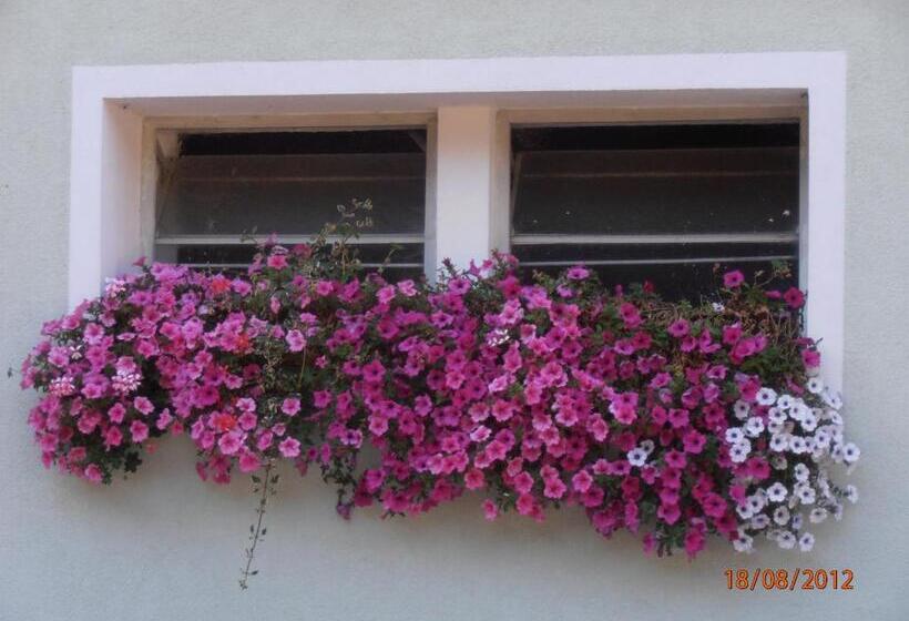 Апартаменты 1 Спальня, Huberbauer