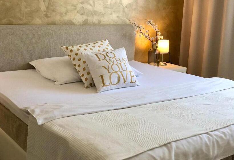 标准单人间, Restaurant Fidi