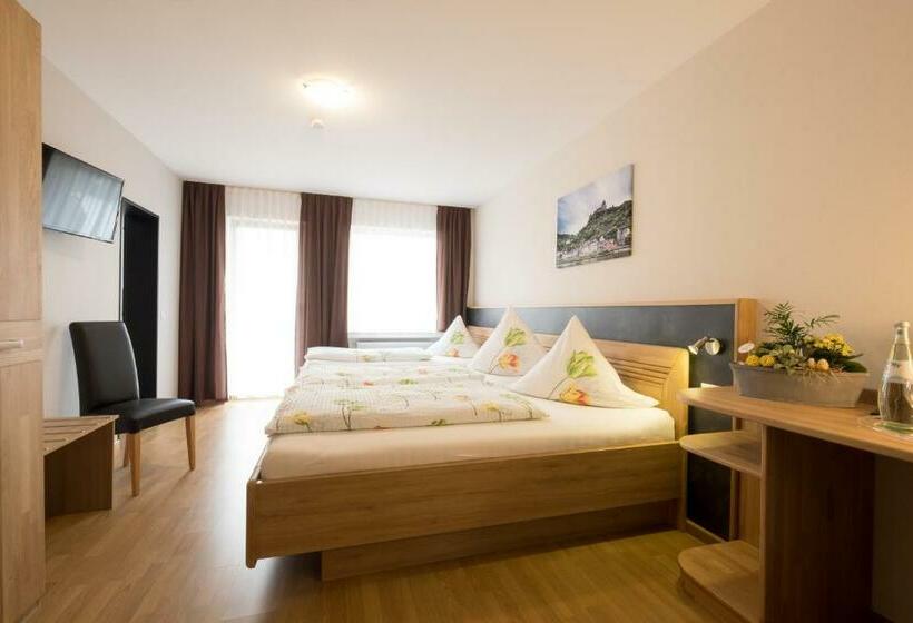 Classic room with balcony, Restaurant Langen