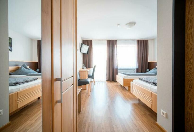 Classic room with balcony, Restaurant Langen