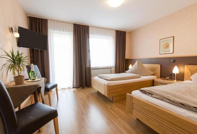 Classic room with balcony, Restaurant Langen