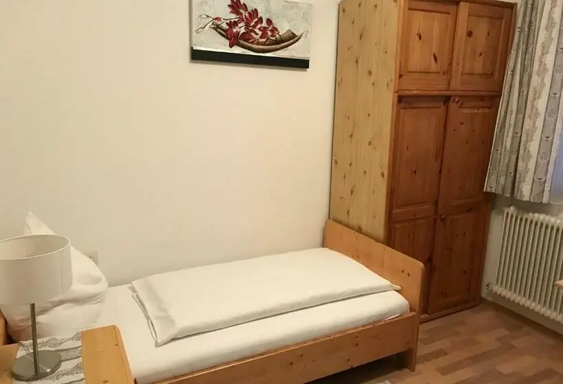 スタンダードシングルルーム, Rettensteinerhof Wirtshaus