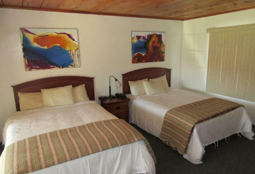 Номер Стандарт, Lakeshore Lodge