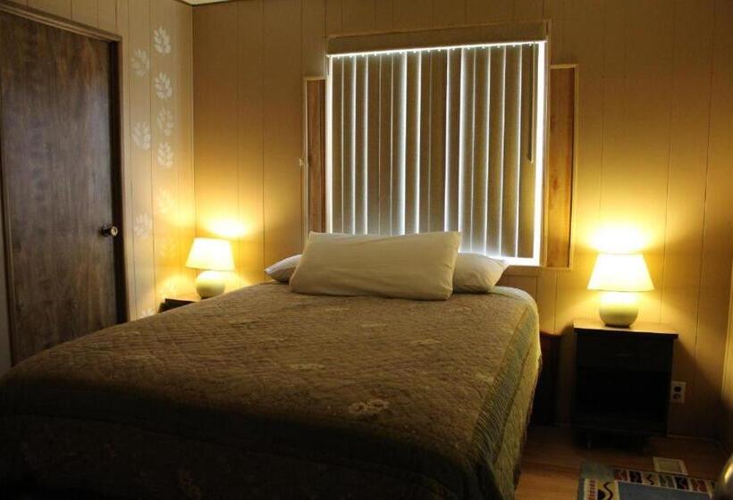 Дом 2 Спальни, Lakeshore Lodge