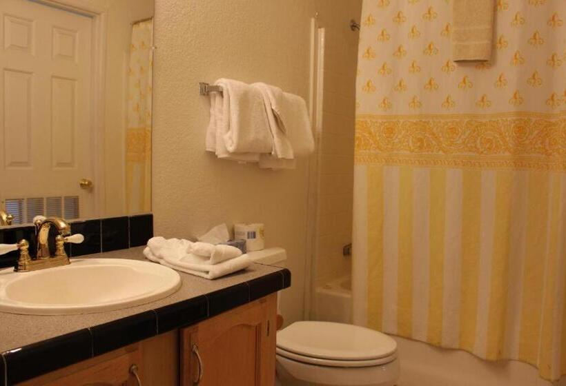 1间卧室的房子, Lakeshore Lodge