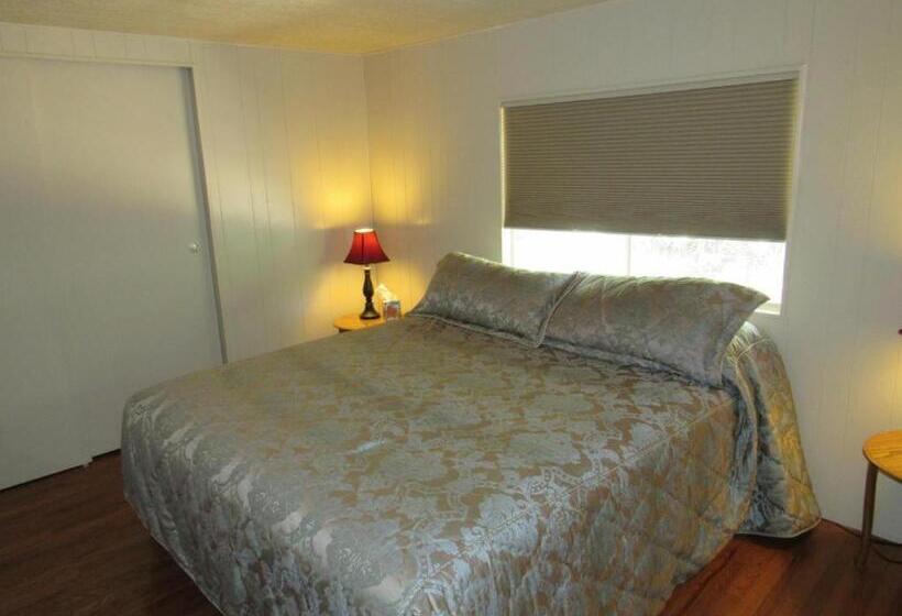 Дом 2 Спальни, Lakeshore Lodge