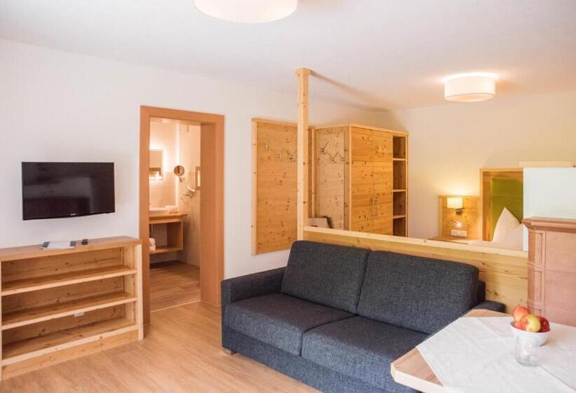 Студия Стандарт, Tiroler Herz