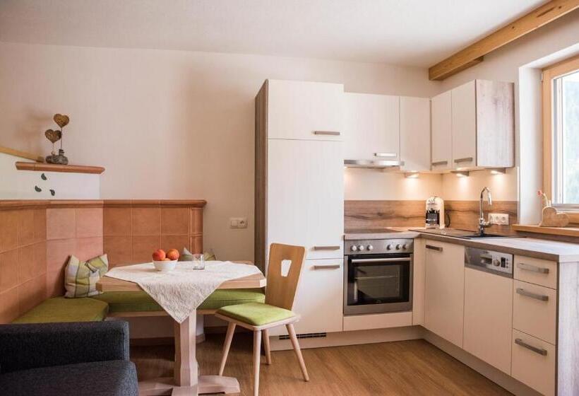 Студия Стандарт, Tiroler Herz